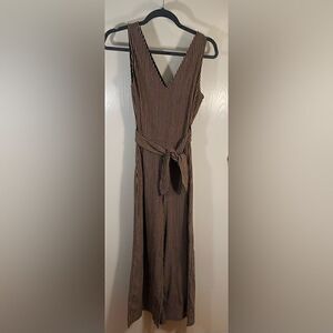 MNG EUC black/tan striped v-neck cross back wrap style jumpsuit Size medium